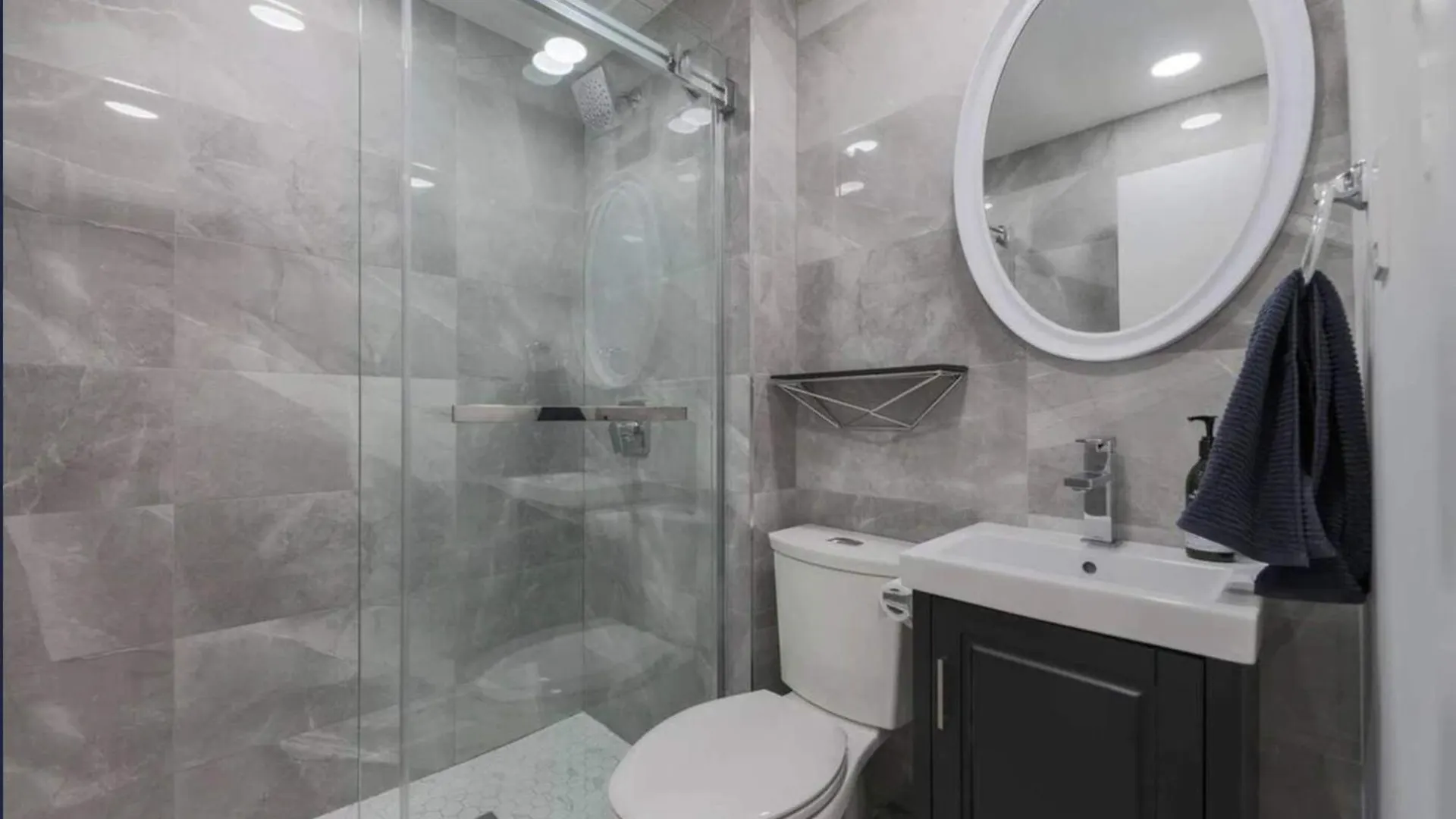 Casa Queen East - Modern 2Br Suite In Leslieville Toronto 0*,